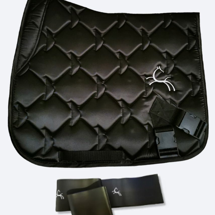 Black horse saddle pad with elastic training bands – CORE by D Complete Set